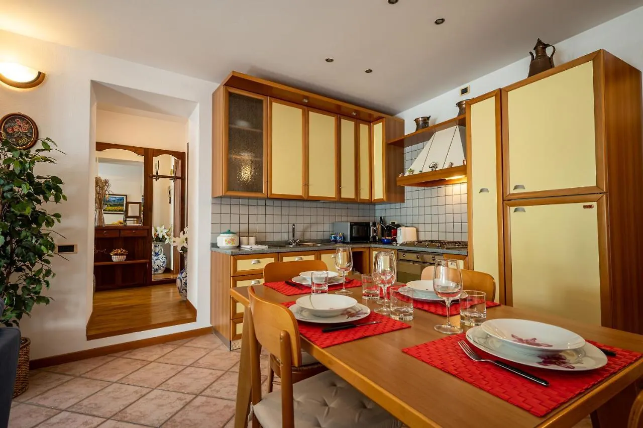 Apartment With Bicycle Storage In Dongo - Larihome A24 Włochy